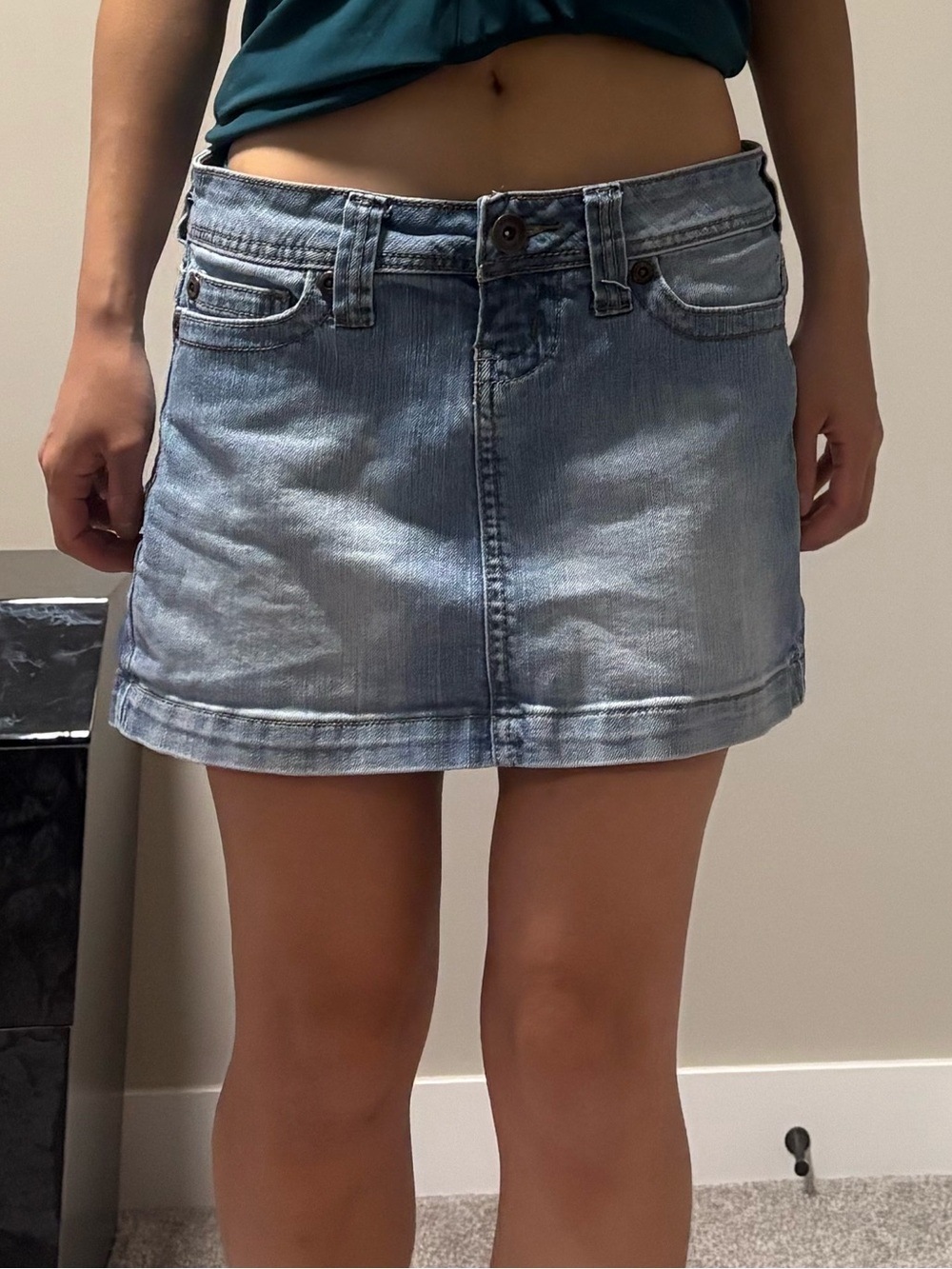 Y2K Light Washed Denim Low Waist Mini Skirt